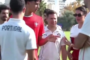 這就是C羅喜歡喬治娜的原因！對待迷你羅視如己出??