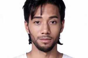 十級(jí)美顏上線！網(wǎng)友為小卡P圖：這么看小卡咋像中國人呢？