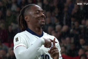 福登帶球反擊送助攻！埃澤迎球兜射破門！英格蘭2-0塞爾維亞！