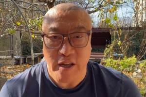 徐靜雨：哈登最后那記三分百分之一萬打手了，這比賽黑透了??