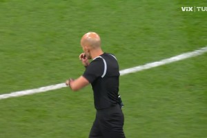 【集錦】世預(yù)賽-賴(lài)因德斯、加克波傳射西蒙斯破門(mén) 荷蘭4-0立陶宛