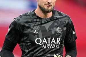 味真足！內(nèi)馬爾上廁所從不關(guān)門，之前被隊(duì)友整怕了啊??