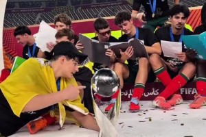 葡萄牙小孩哥們上課，順便拿個(gè)世界杯冠軍??