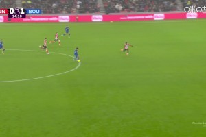 炸裂??！伯恩茅斯亞當斯40米吊射破門，打入賽季英超最遠進球