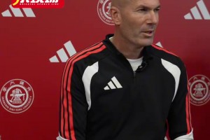 齊達(dá)內(nèi)：中國(guó)足球一直在進(jìn)步，世界杯看好傳統(tǒng)強(qiáng)隊(duì)