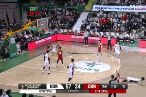 胡明軒撲的太狠送對(duì)手三罰！杜鋒在演播室無奈表示：這么敏感干嘛？