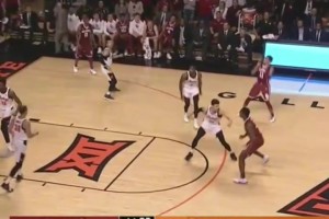 自己故事里的喬丹！特雷楊大學(xué)時期的逆天三分射程！