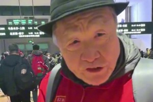 74歲河南老球迷：從94年聯(lián)賽到現(xiàn)在，這是離冠軍最近的一次！