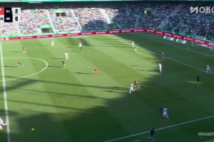 氣炸隊(duì)友??！加扎尼加上演犯罪式送禮，隊(duì)友扭頭就走