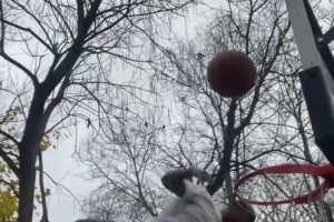 模仿到精髓了！外網(wǎng)網(wǎng)紅：懷念以前飛天遁地的莫蘭特！