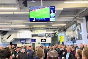 維拉絕殺阿森納！伊蒂哈德球迷沸騰了??