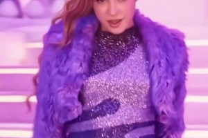 皮克不知姐姐好！夏奇拉這是”夏奇羊“本羊了