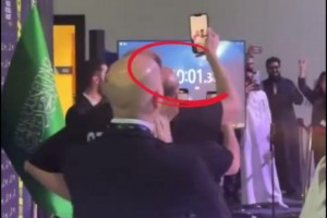 夸張！巴西男子連續(xù)顛球50小時創(chuàng)吉尼斯世界紀(jì)錄！